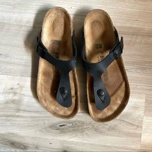 Birkenstock’s Gizeh Black Leather 38
